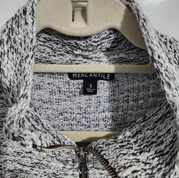 Mens JCrew Merchantile pullover, Size small - Picture 2 of 6